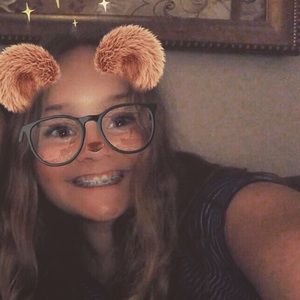 Meet your Posher, Justine